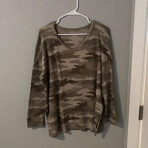 Women’s Camo American Eagle Long Sleeve Size Large